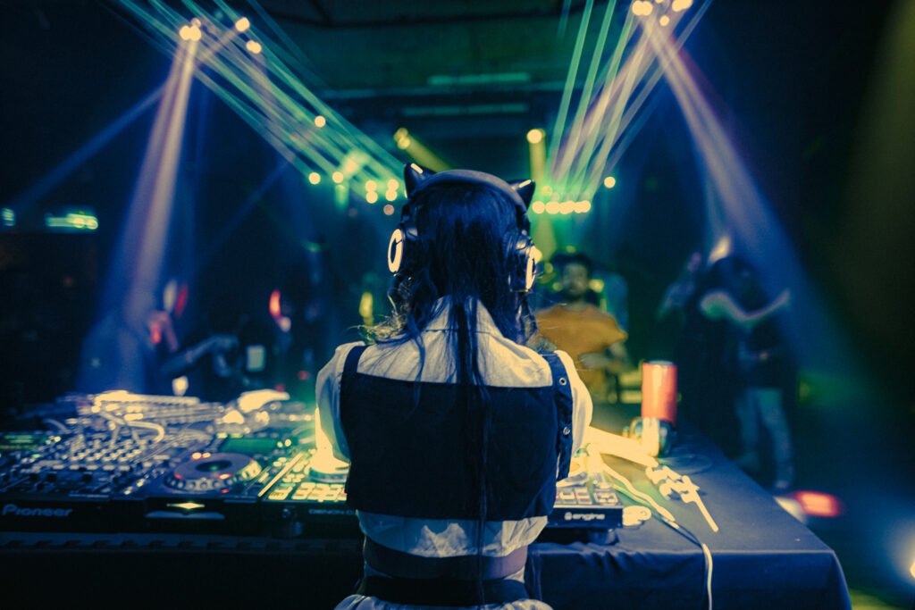 Otaku Rave-358